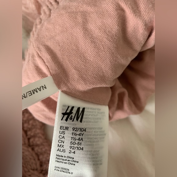 H&M neck warmer and hat - Size 1 1/2-4T - Picture 3 of 4